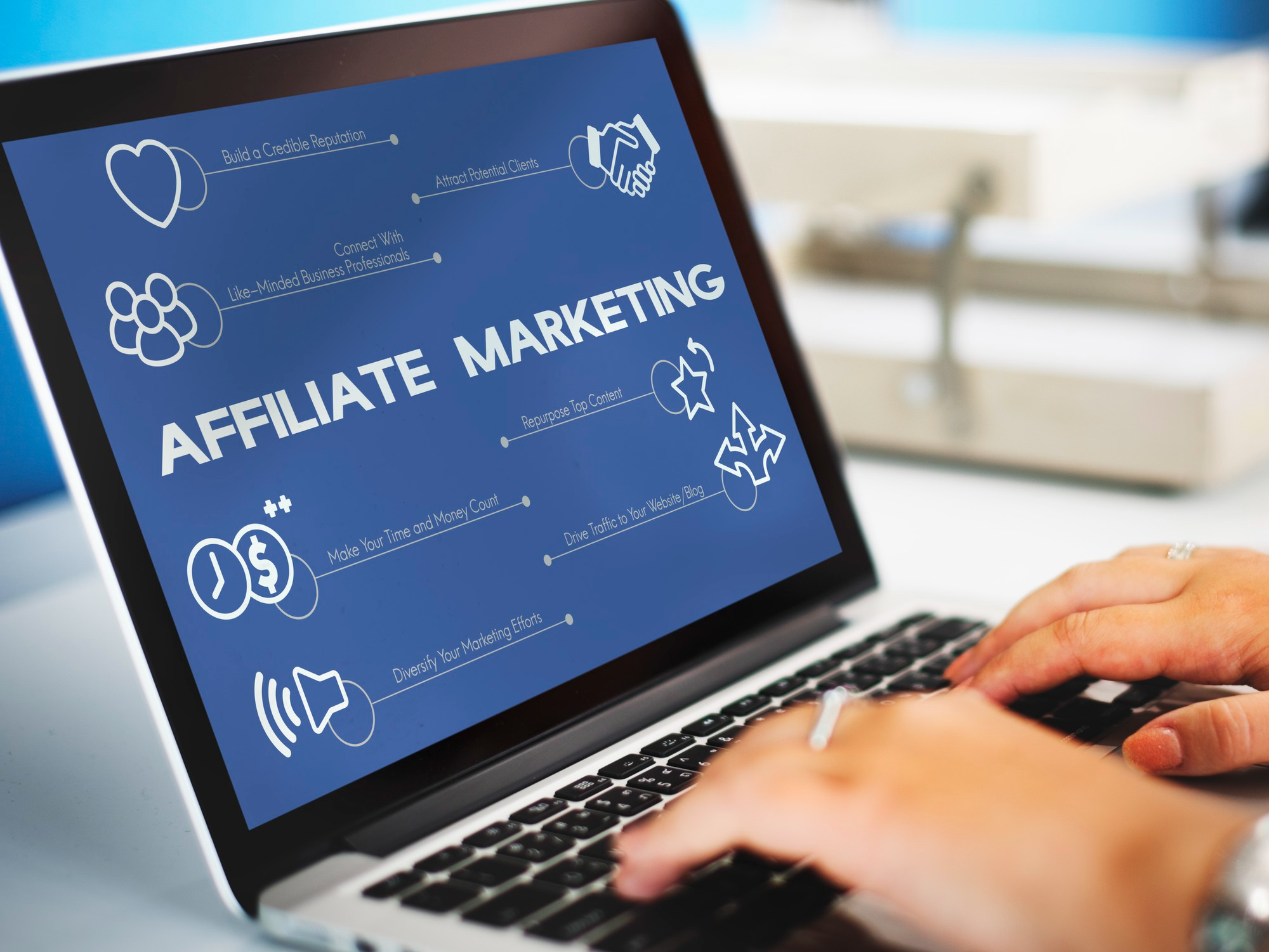 Start an AI-driven affiliate marketing business