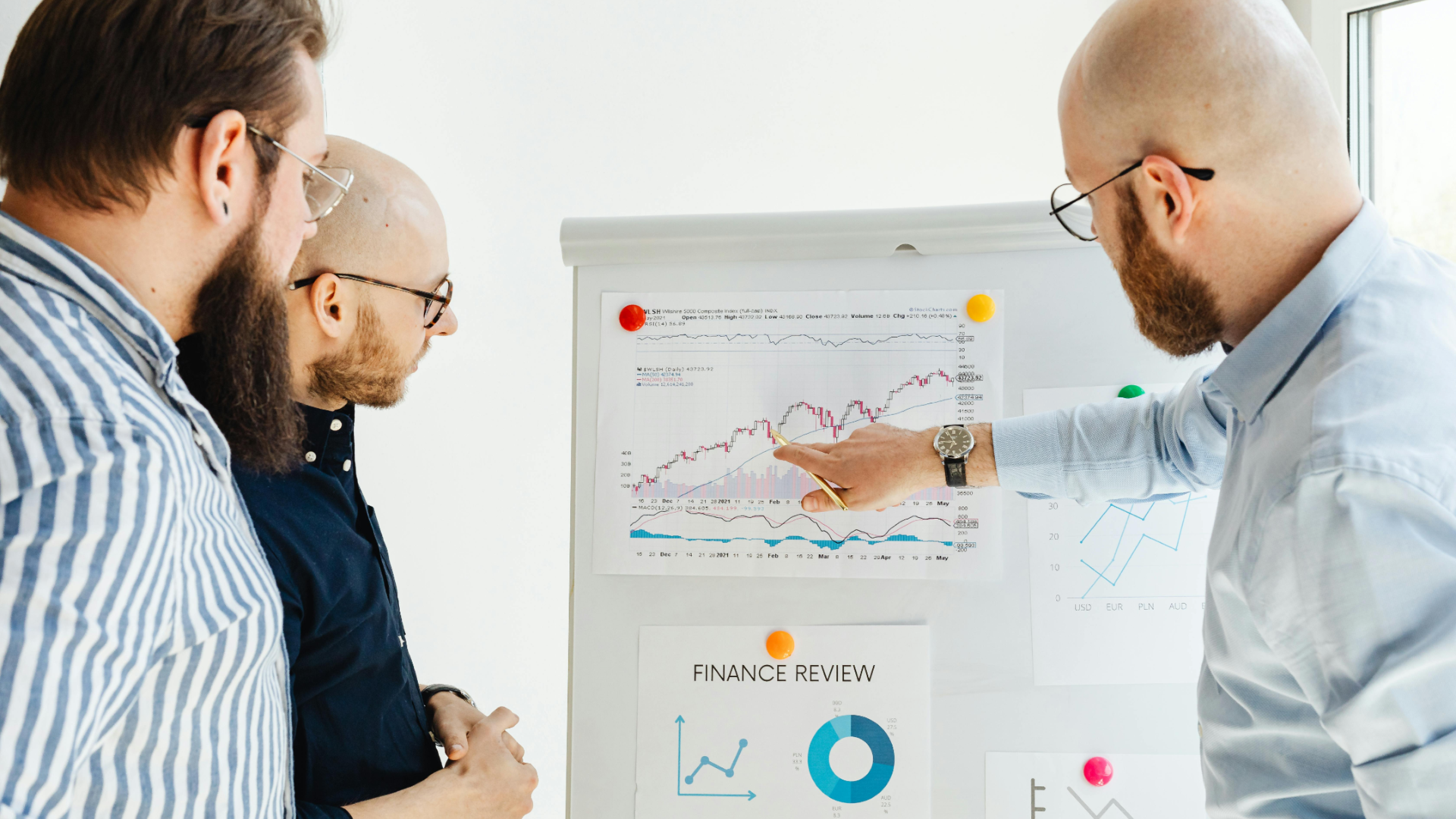Marketing agencies running ad campaigns